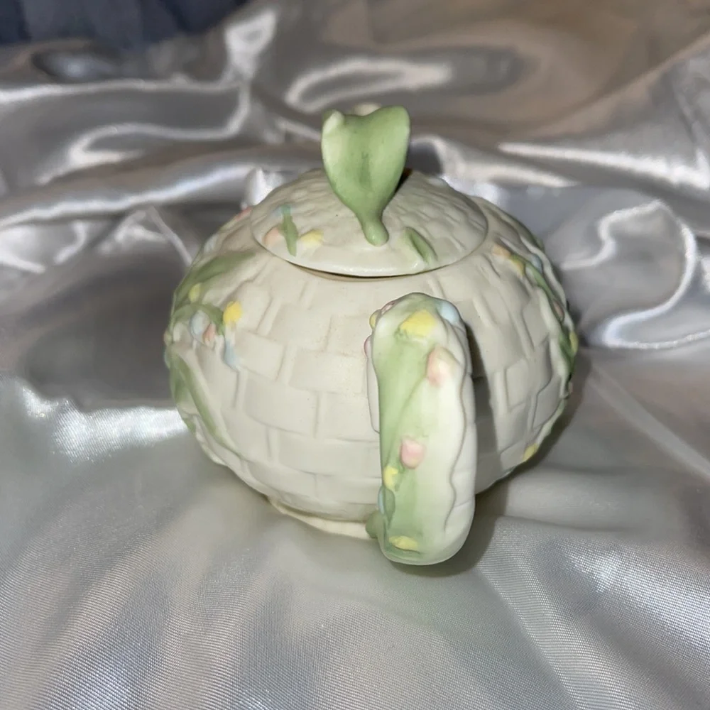 Small Ceramic Teapot White Basket Weave Design with pastel Leaves and flowers